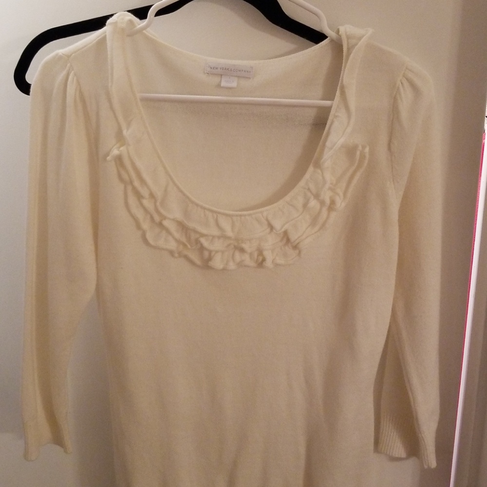 3/4 sleeve ivory ruffle top